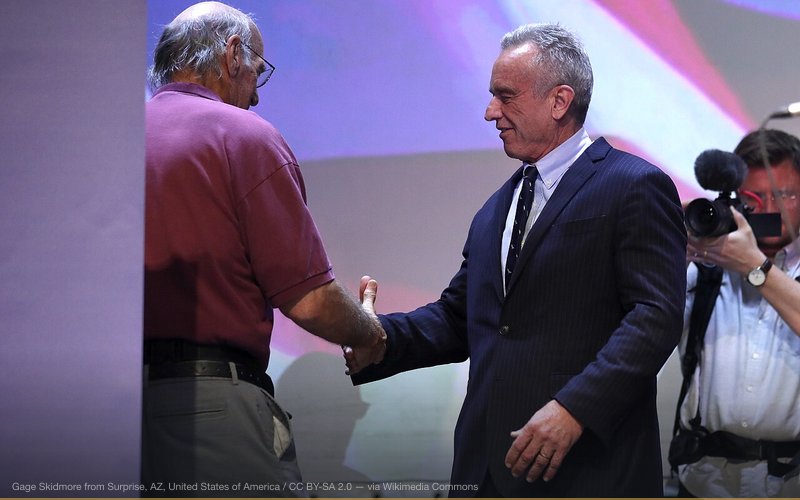 Former Governor Jesse Ventura and Robert F. Kennedy, Jr. speaking at a campaign rally at the Fox Tucson Theatre in Tucson, Arizona. Please attribute to Gage Skidmore if used elsewhere. — related to Denver International Airport Conspiracy Theories