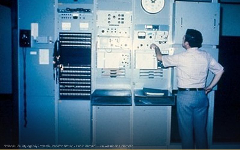Equipment at the NSA's Yakima Research Station (YRS), which was part of the ECHELON program. Probably 1970s. — related to ECHELON — Cold War Global Intercept Network