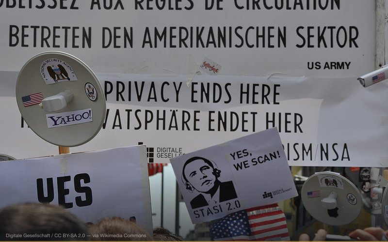 Yes we scan - Demo am Checkpoint Charlie — related to NSA XKeyscore — Search Engine for Global Internet