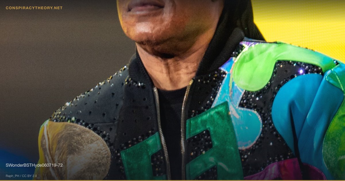 Stevie Wonder Isn't Really Blind (2010) — SWonderBSTHyde060719-72